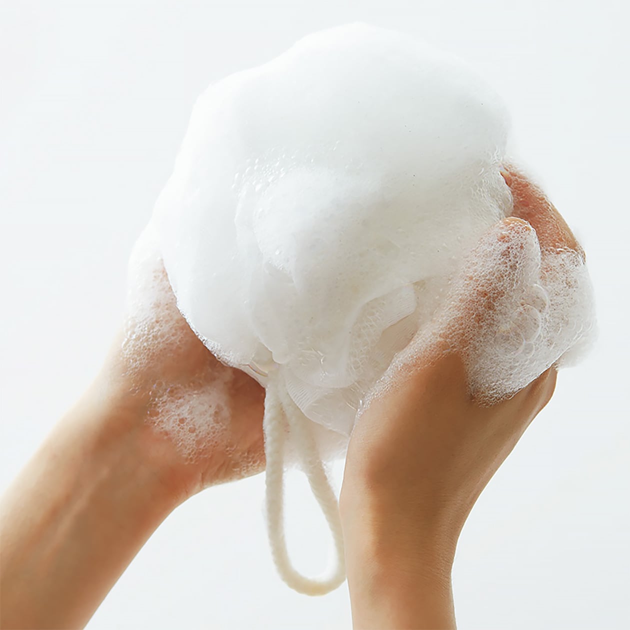 くらしのコツ 両手いっぱいの泡で やさしく包む 無印良品 くらしのコツ 両手いっぱいの泡で やさしく包む 無印良品