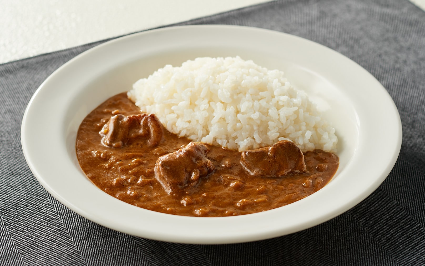 デミグラスソースの欧風ビーフカレー