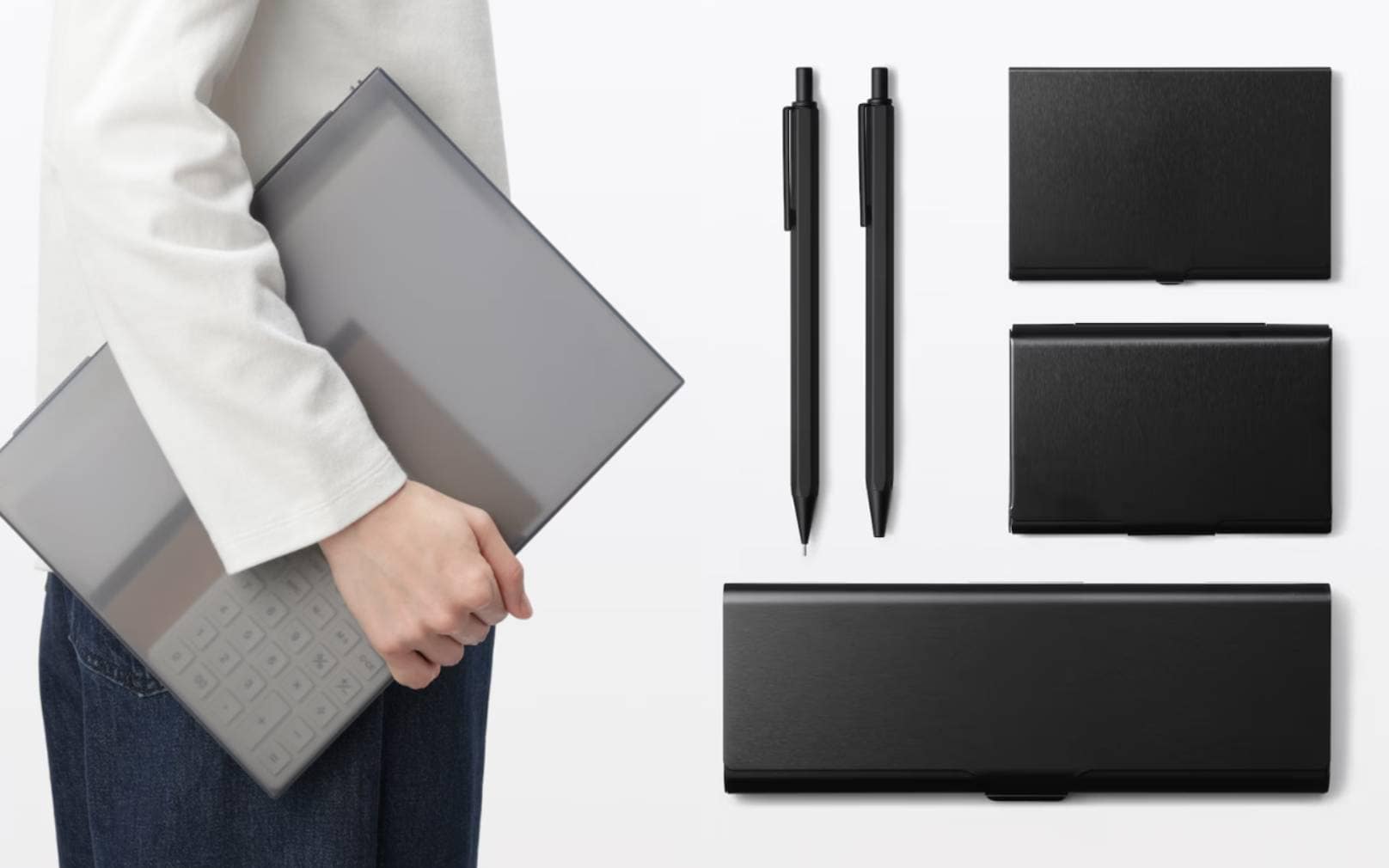 ダークカラーで揃える文房具