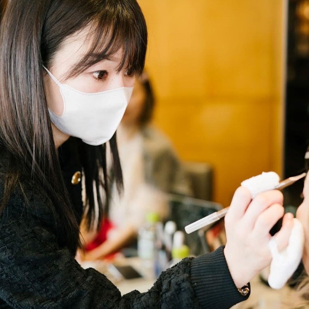 見て学べる！メイクの魔法ショー