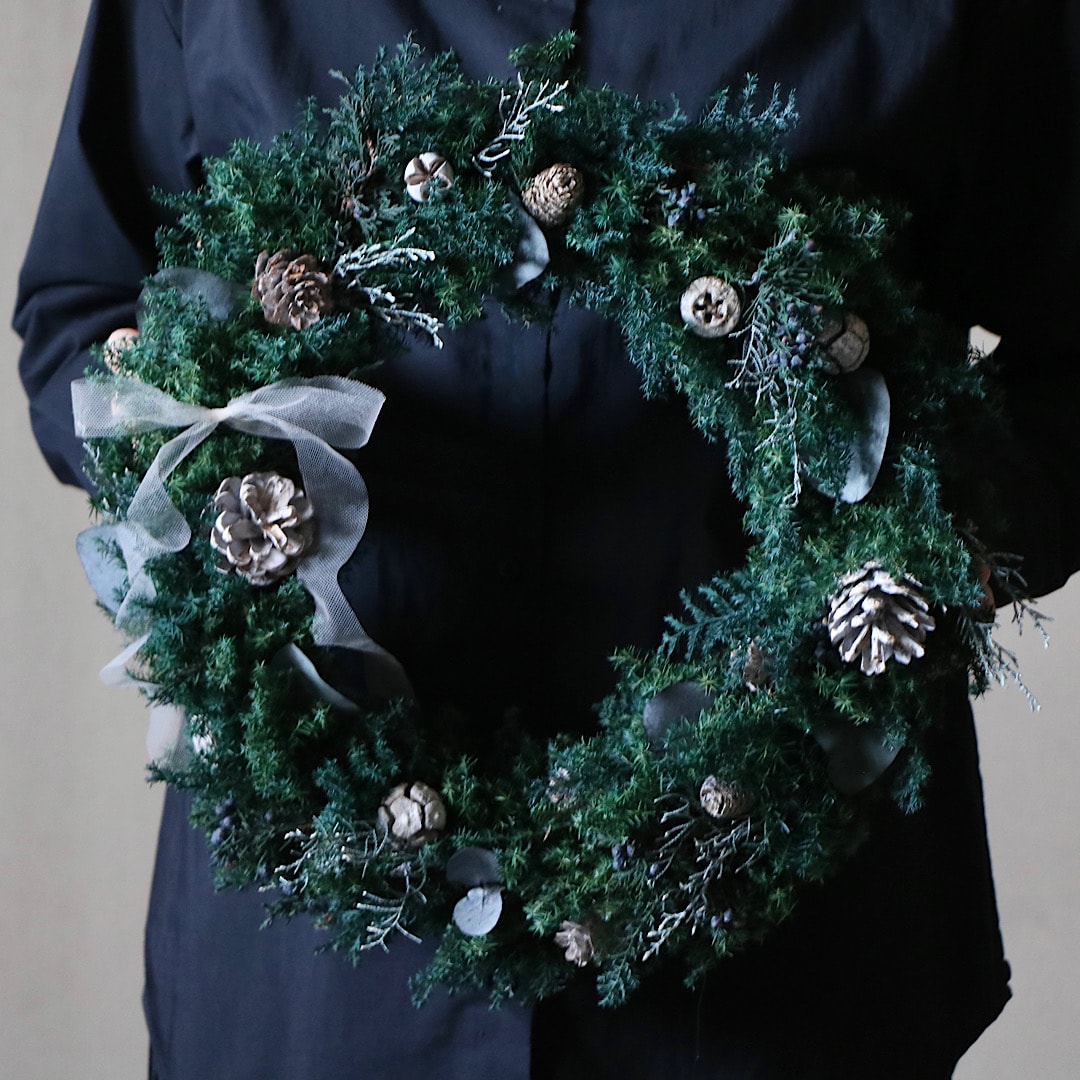 「大きなクリスマスリースを作ろう！」