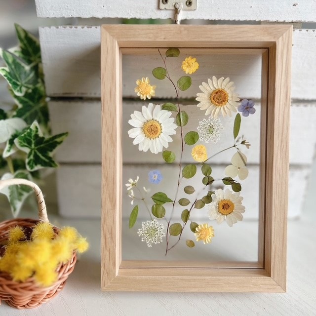 押し花のフォトフレームを作ろう！
