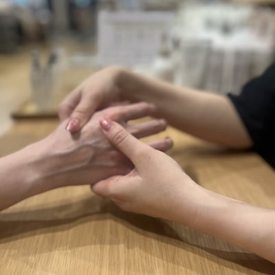 【札幌ステラプレイス】シニアH＆Bアドバイザーによるハンドトリートメント付き新商品の香りお試し会
