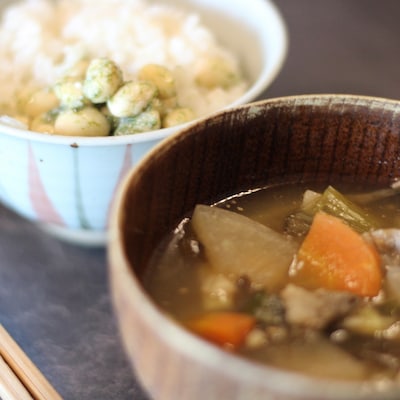 【1/30】遠藤さん家のごはん｜重ね煮豚汁・炒り玄米入りご飯・揚げ大豆