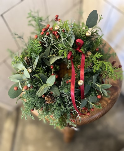 【冬を彩る、クリスマスリース作り体験】