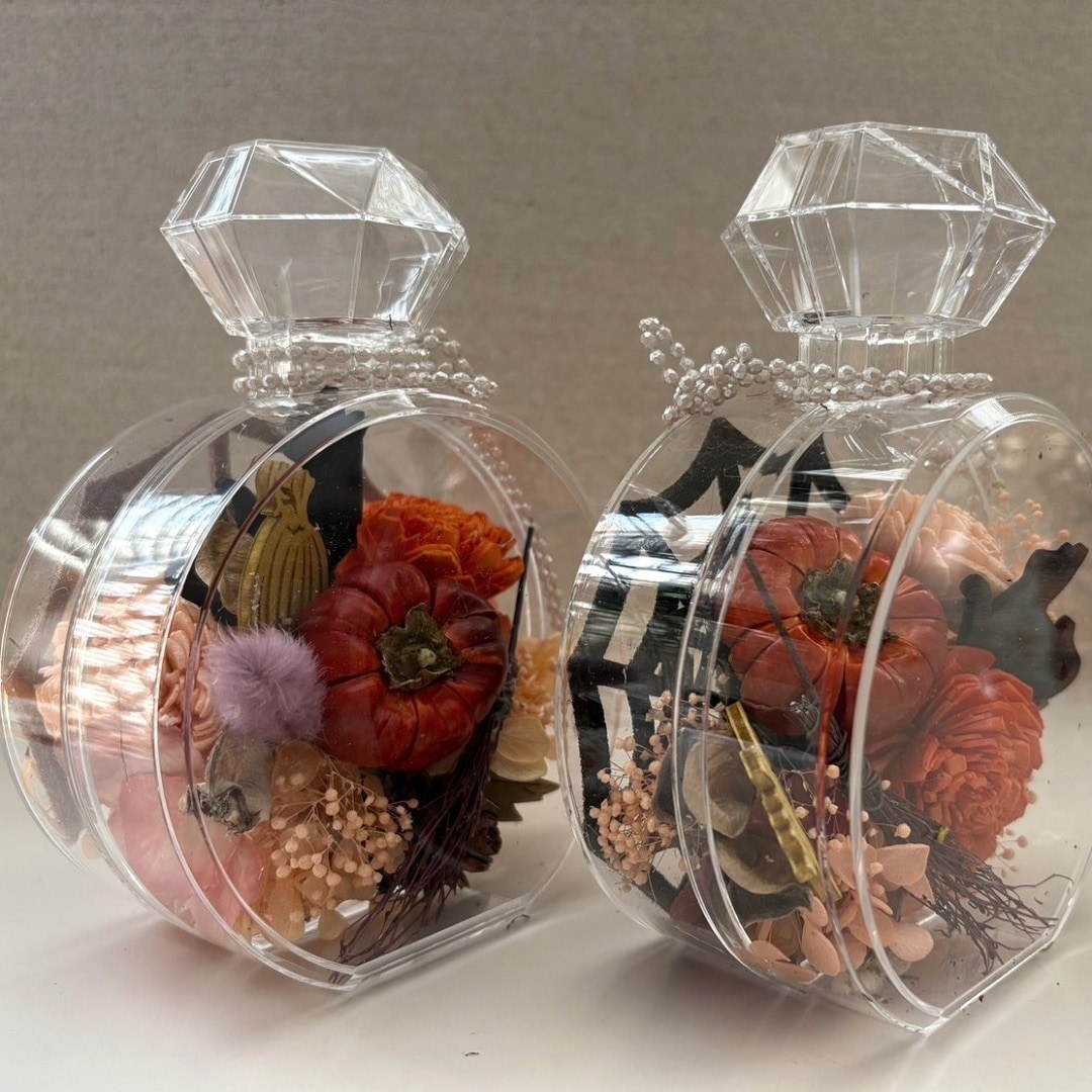 香水ボックスで作るハロウィンフラワーアレンジ
