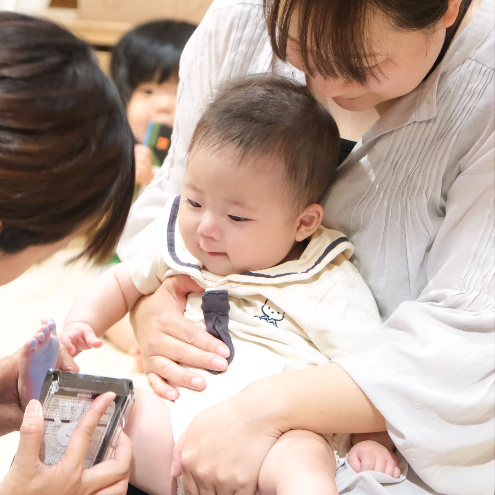 【9月8日】敬老の日に感謝を伝える 足型アートをつくろう