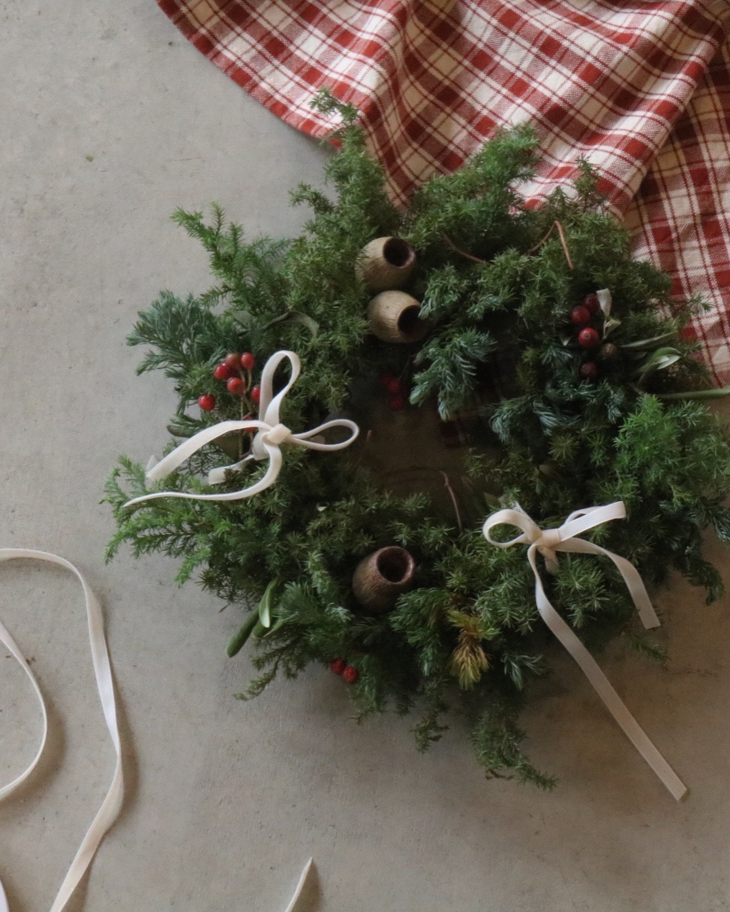 ｢選べるリボン！針葉樹たっぷりリース｣