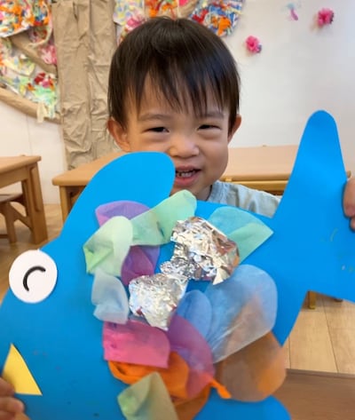 【ルビットパーク南草津】れもんのこ老上保育園の先生と一緒に絵本に出てくるきれいな魚をつくろう