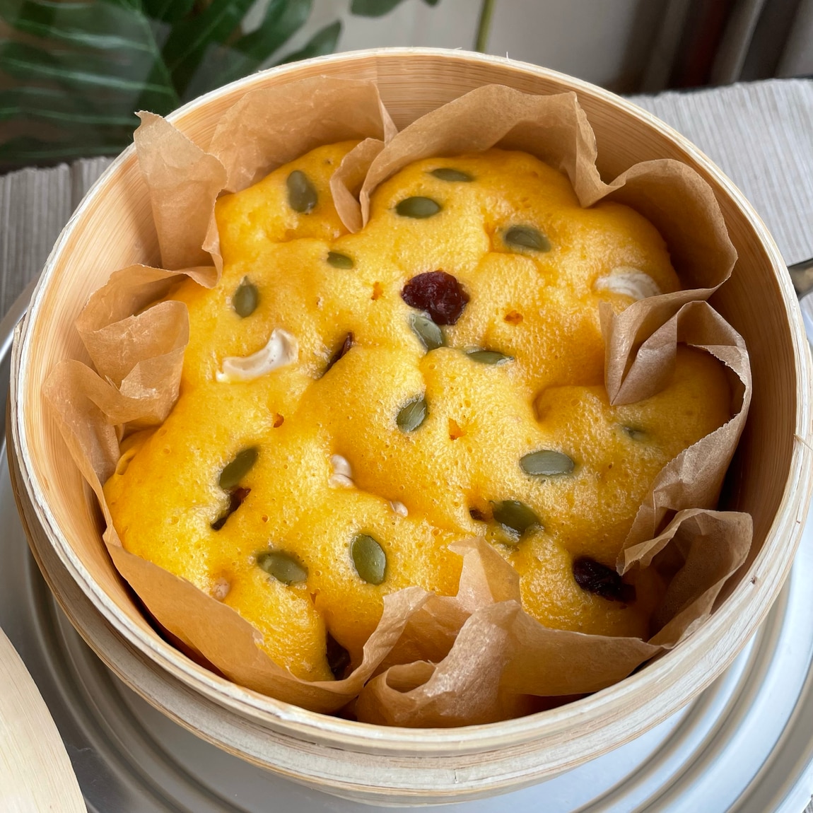 「国産野菜１００％ジュース　にんじん」でつくるキャロット蒸しパン
