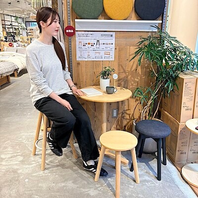 【自由が丘】軽くて、木のぬくもり。自分で組み立てて持ち帰れる「ライトファニチャー」
