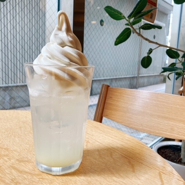 【CafeMUJIピオレ明石】檸檬のサイダーで締めくくる夏