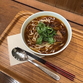 【CaféMUJIピオレ明石】 冬は牛肉麺