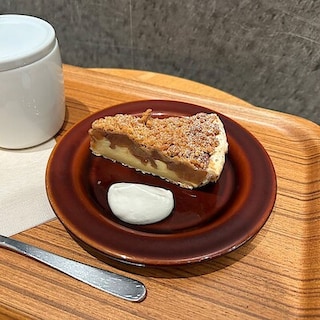【CaféMUJIピオレ明石】リンゴとシナモンのパイ