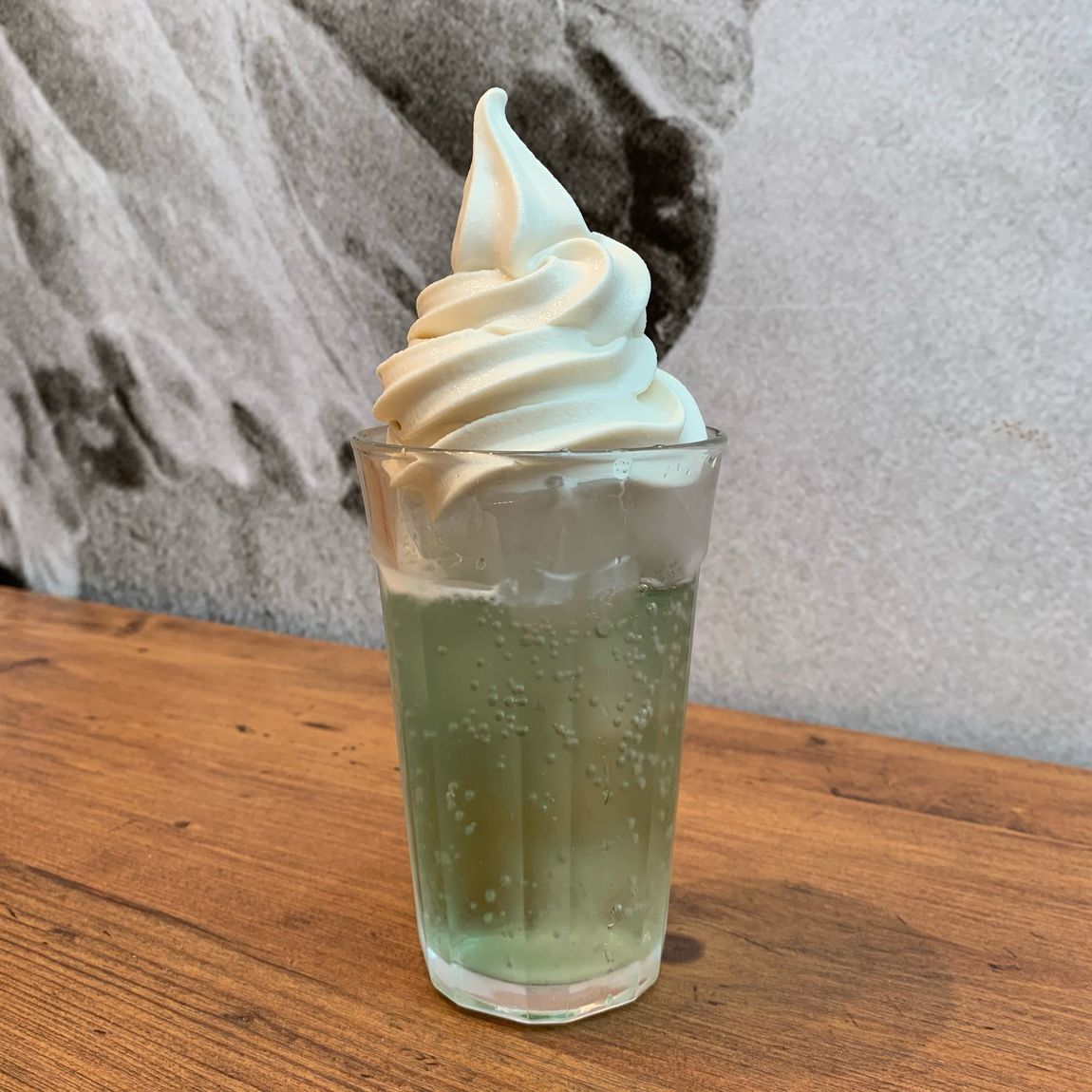 【Café&MealMUJI神戸BAL】メロンクリームソーダのご案内