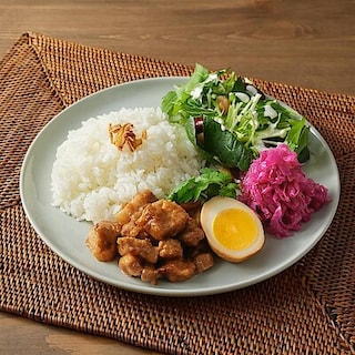 【Cafe＆MealMUJI神戸BAL】ルーロー飯とサラダのセット