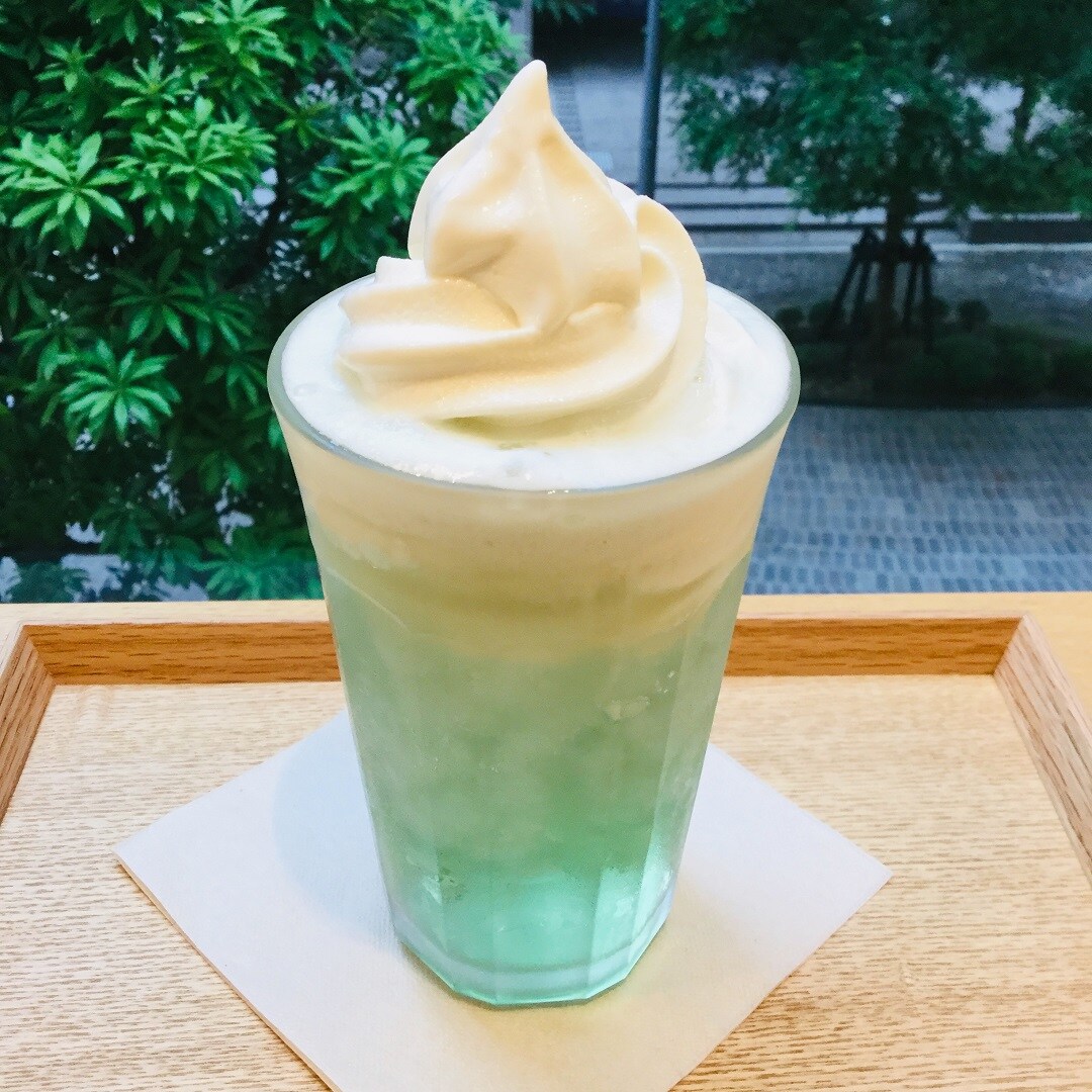 クリームソーダ