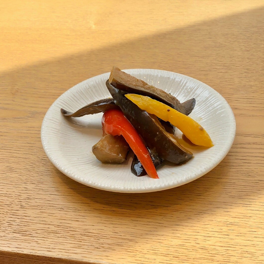 【Cafe&Meal MUJI日比谷】焼きなすとパプリカのバルサミコマリネ写真