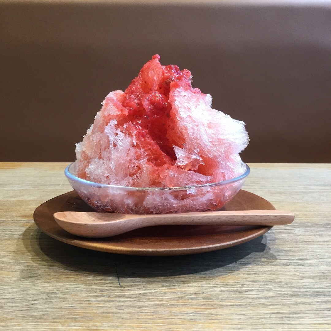 いちごかき氷の画像