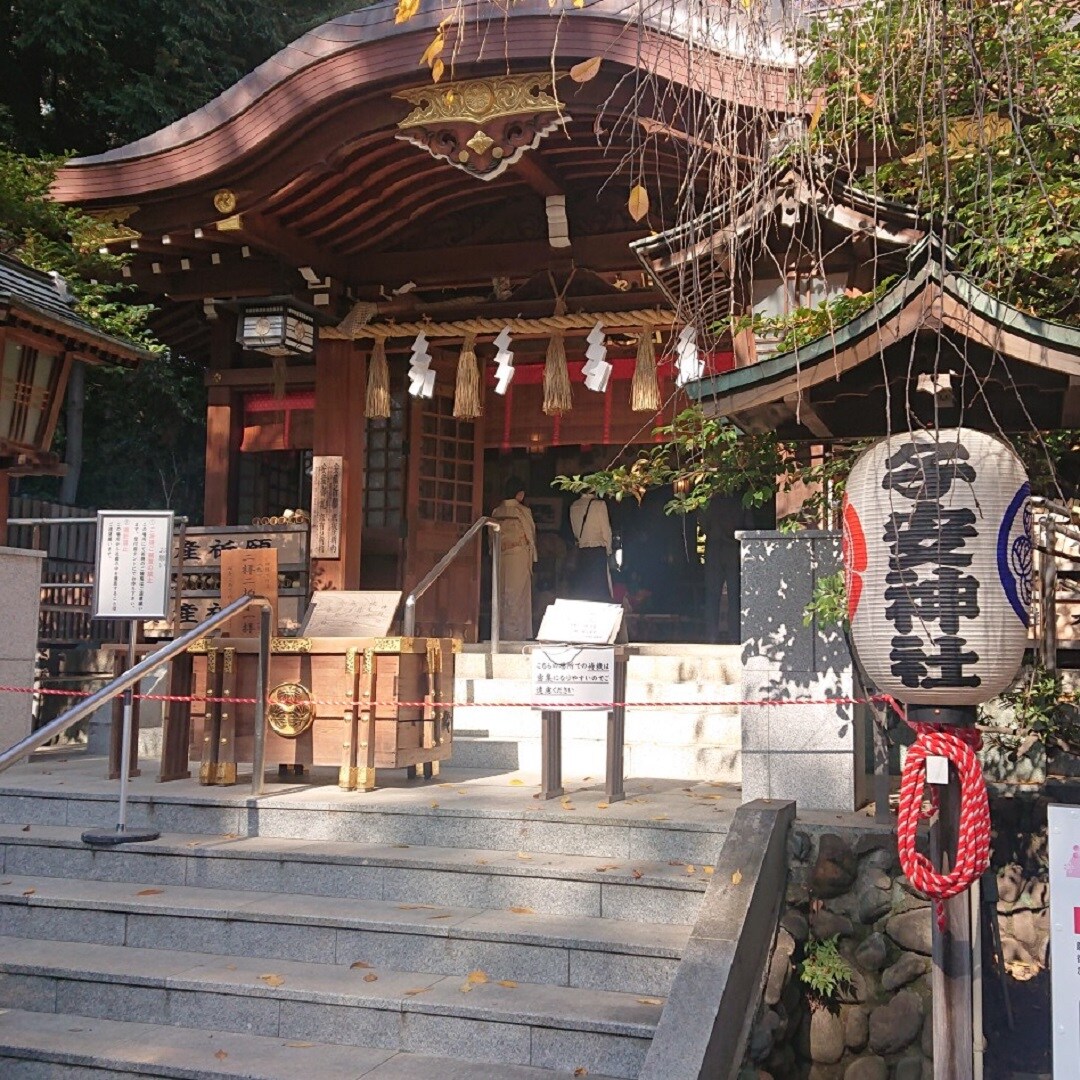 子安神社社殿