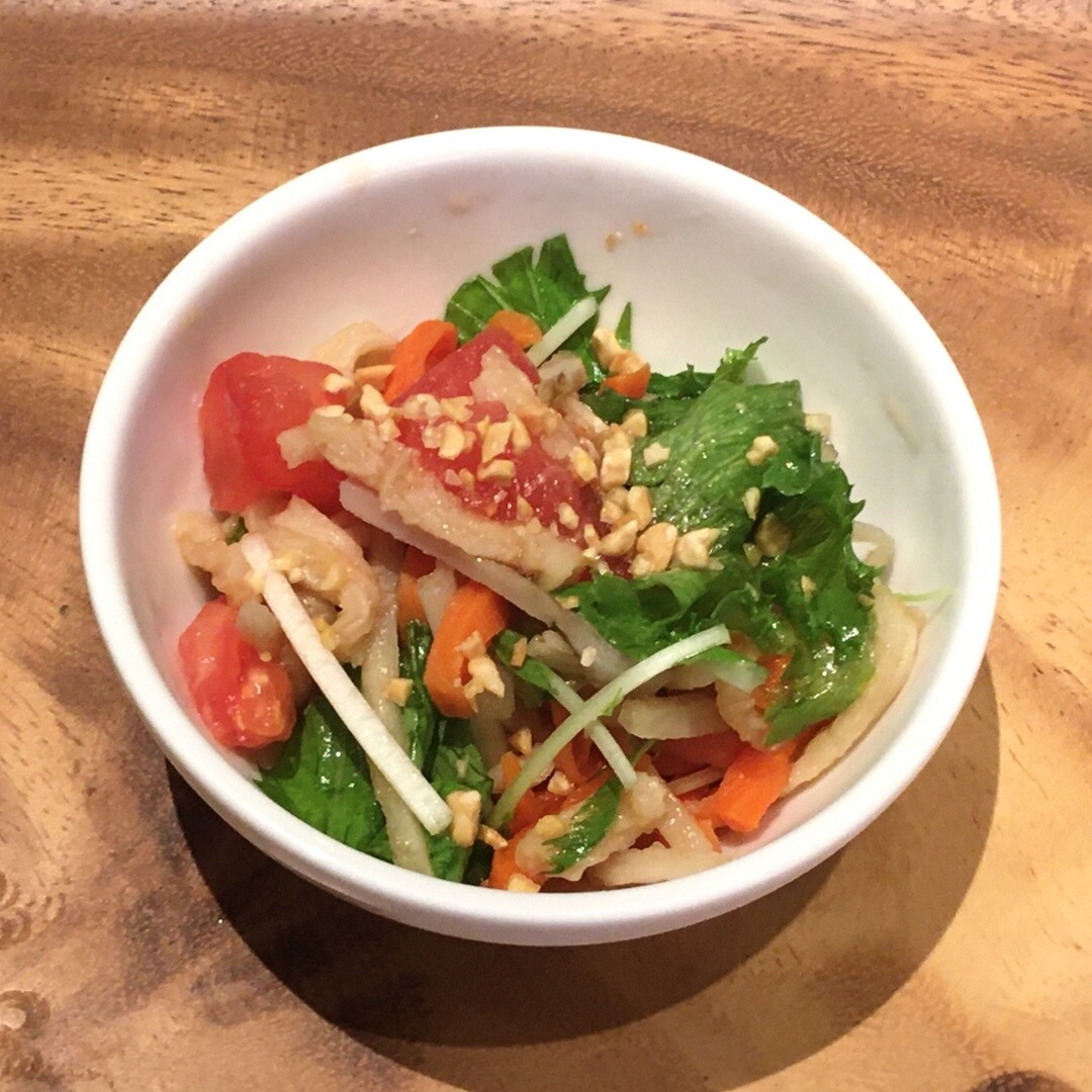 【Cafe'&Meal MUJI グランフロント大阪】エスニックサラダ