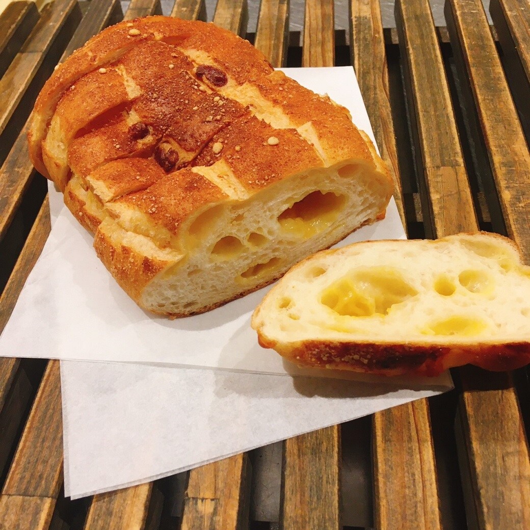 【Cafe'&Meal MUJI グランフロント大阪】チーズ食事パン