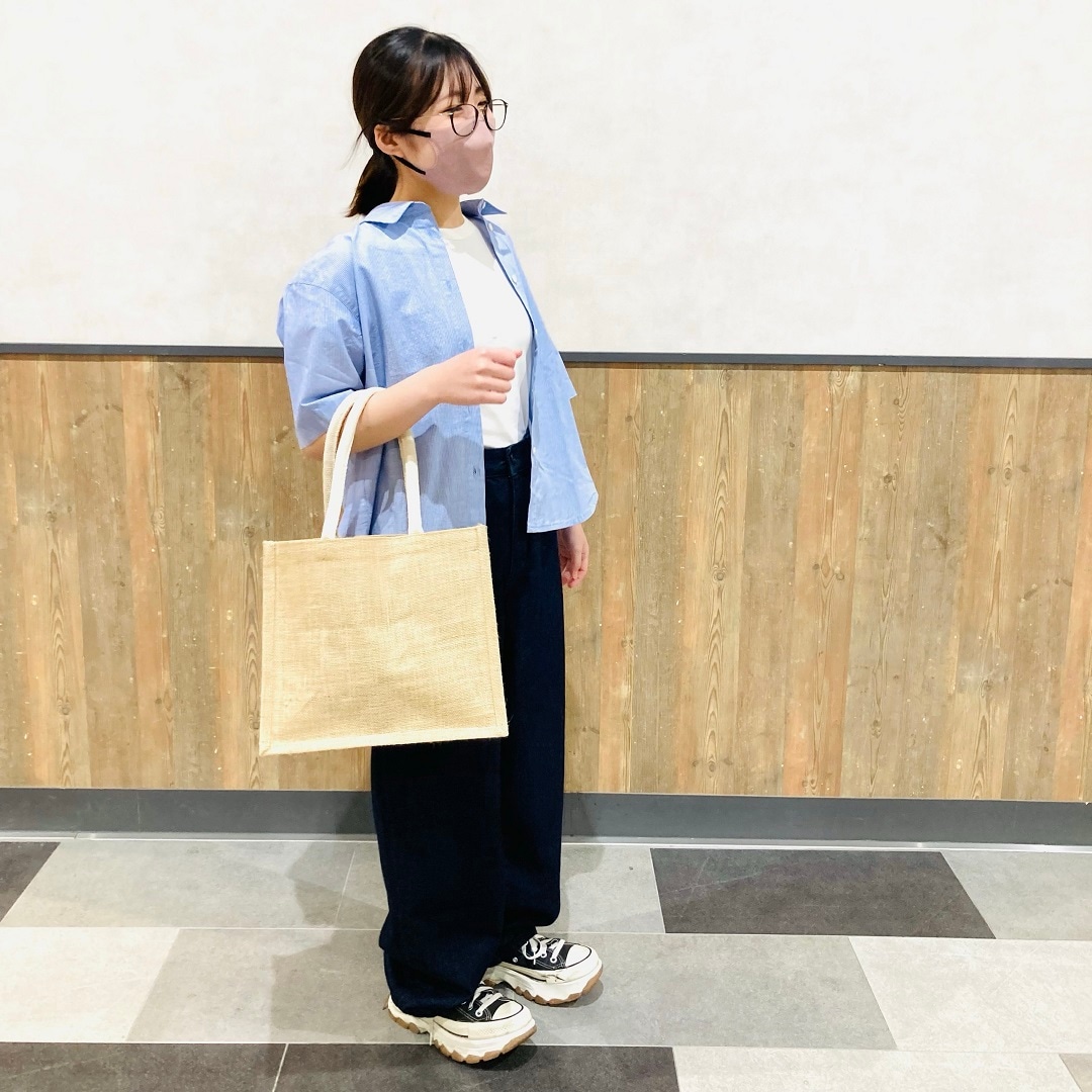 骨格別コーデストレート汗じみしにくい