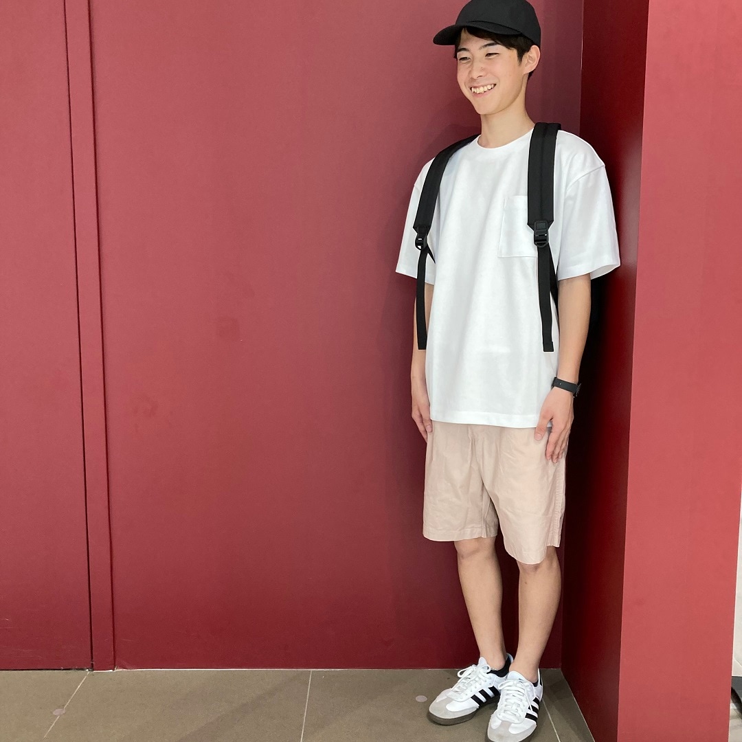 紳士スタッフスナップ全身の写真