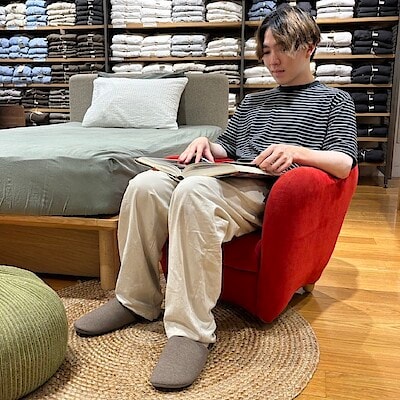 【新宿通り】自分だけの特等席「MINI MILLER ARM CHAIR」