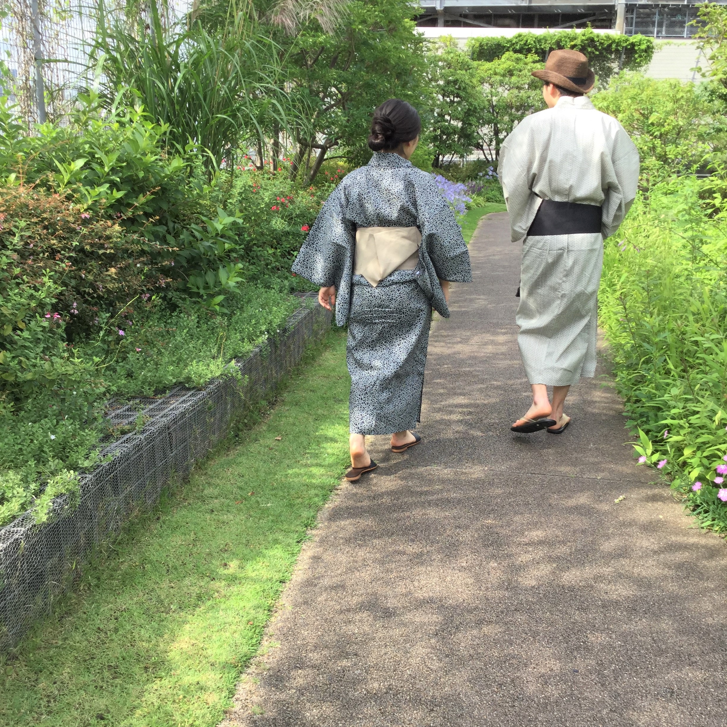 キービジュアル画像：えんま様と盆踊り｜浴衣あります