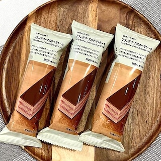 【福田屋ショッピングプラザ宇都宮】世界のお菓子フランボワーズのオペラケーキ