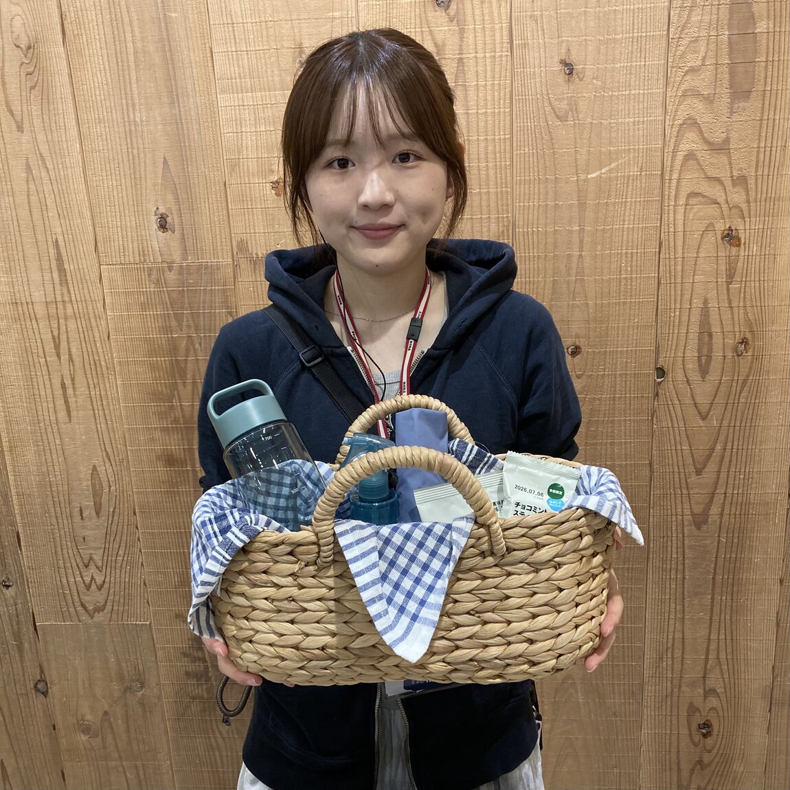 ぼ