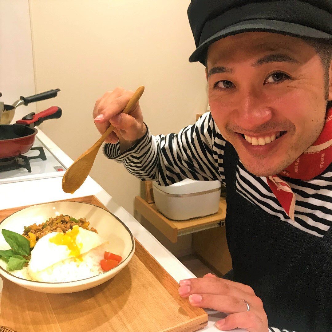キービジュアル画像：あいだ 食の名品館 ～ガパオを喰うの巻～