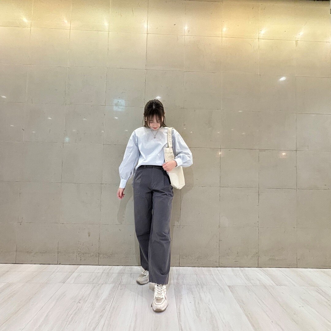 女性スタッフ　身長163cm