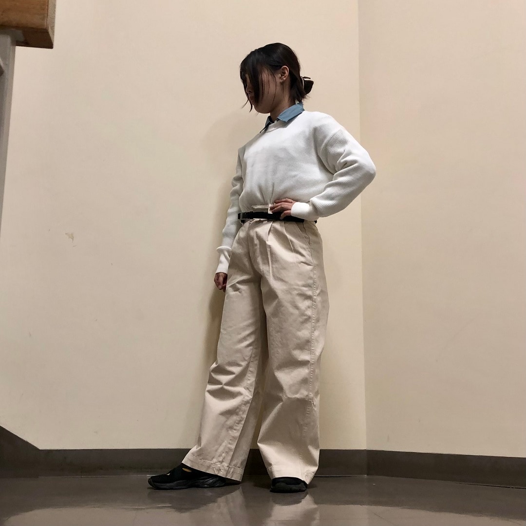 スタッフ婦人　身長159㎝