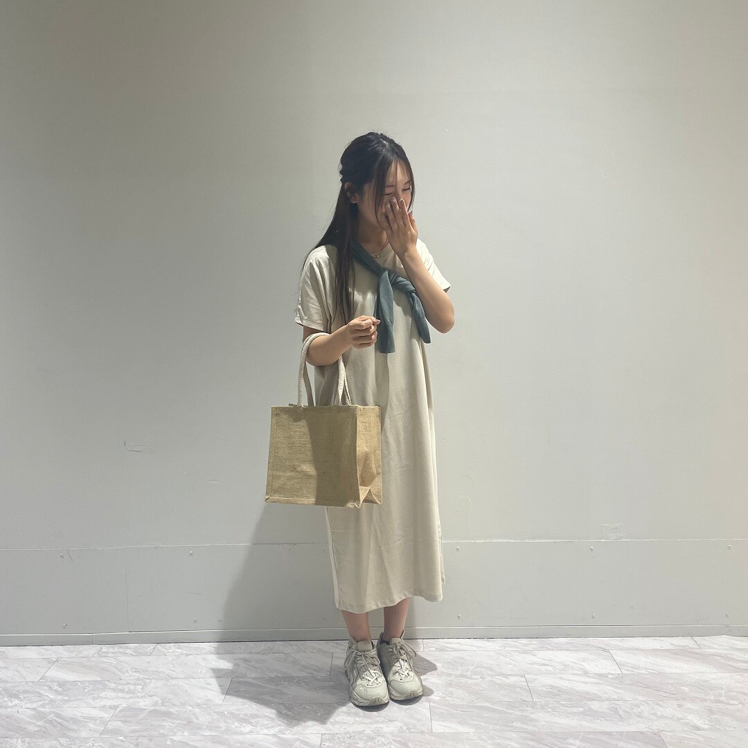 【所沢西武】身長162cm　女性スタッフスナップ