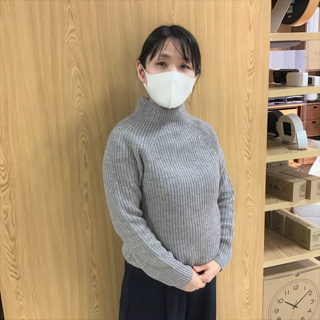 【福井西武】お手頃価格になりました。ヤク入り畔編みモックネックセーター