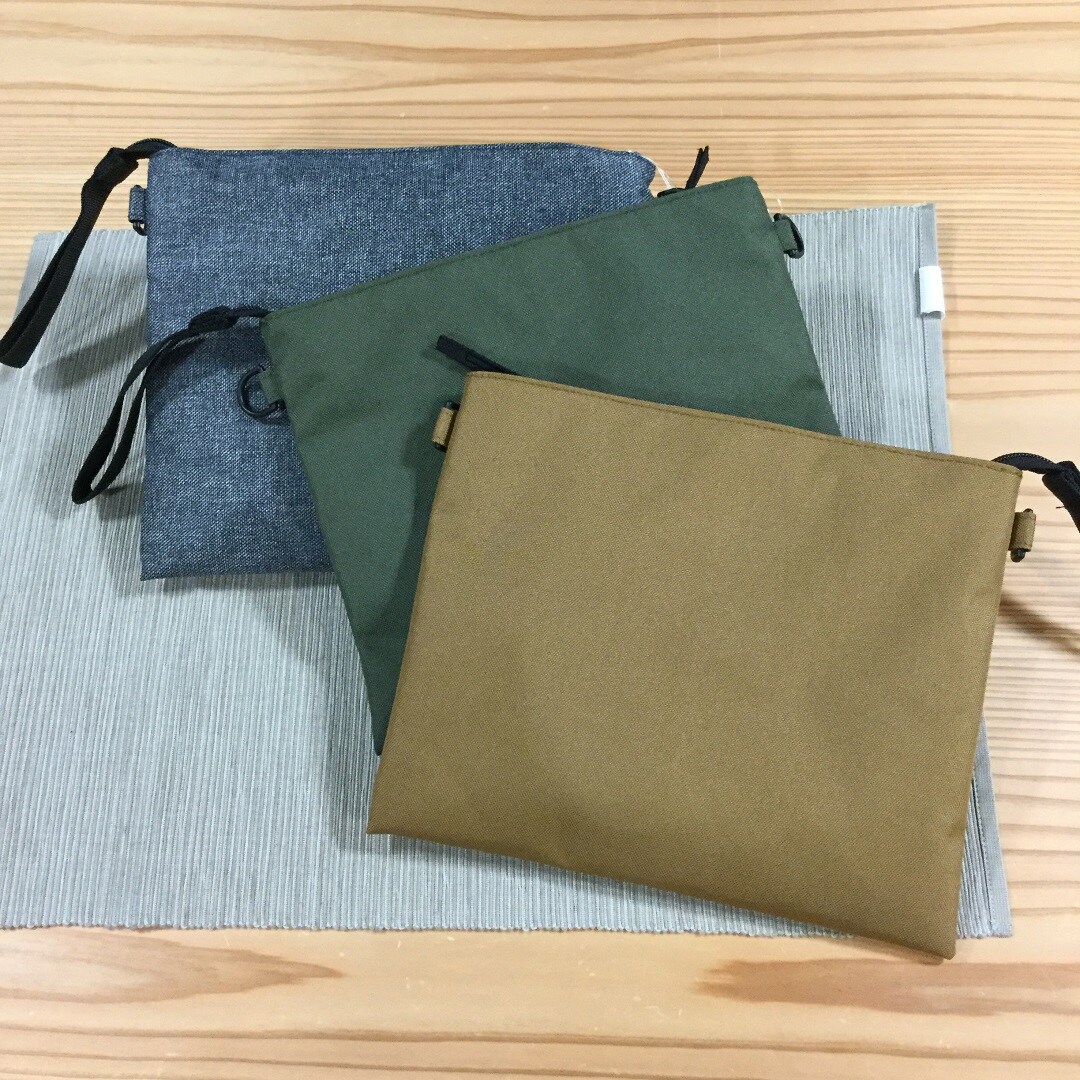 キービジュアル画像：秋色サコッシュ
