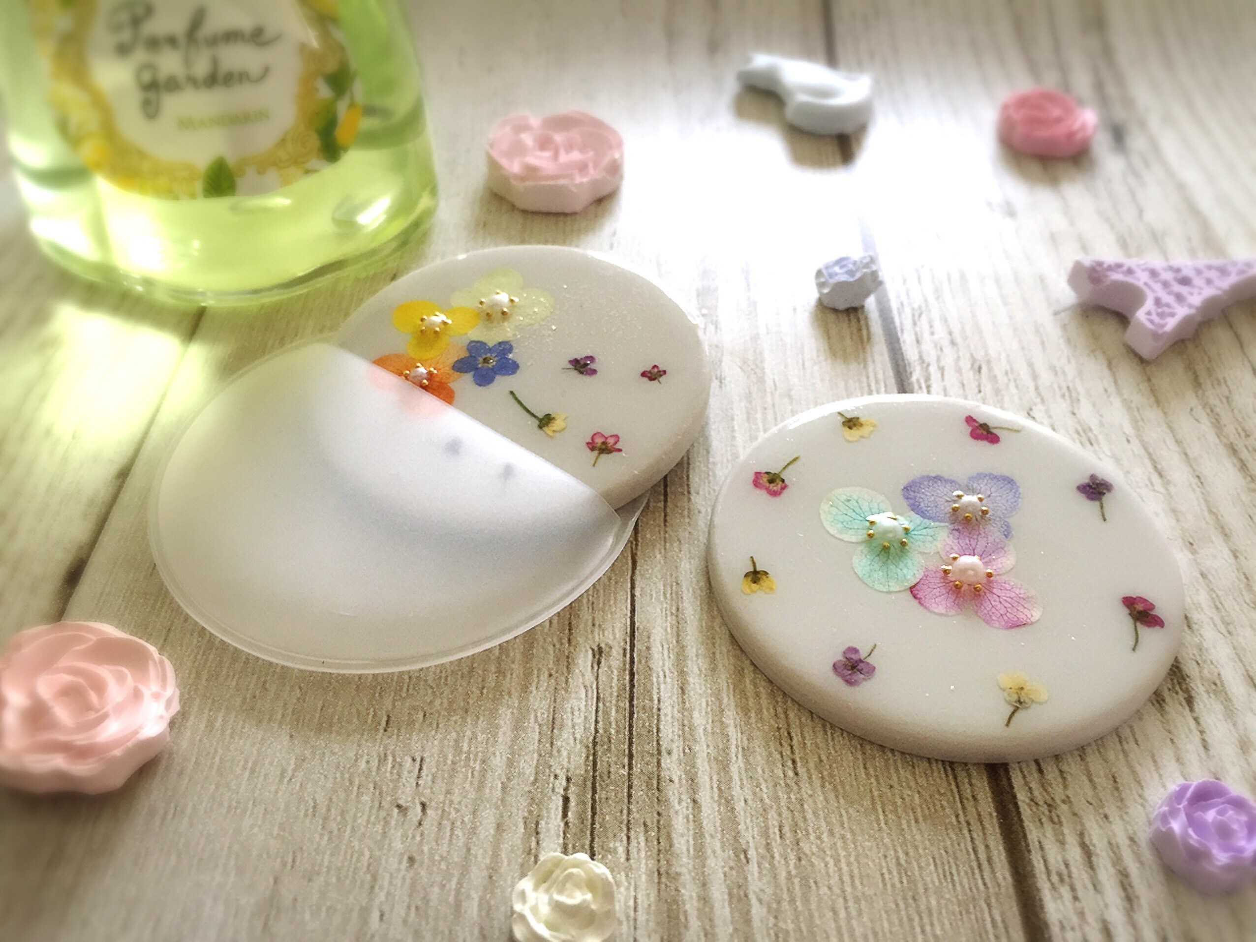 キービジュアル画像：本物のお花でつくるレジュフラワーミラーワークショップのお知らせ