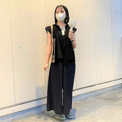 【くずはモール】身長　157cm　