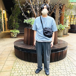 【くずはモール】身長　175cm