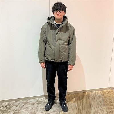 【くずはモール】身長　175cm　