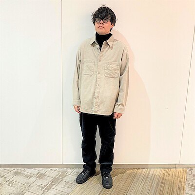 【くずはモール】身長　175cm　