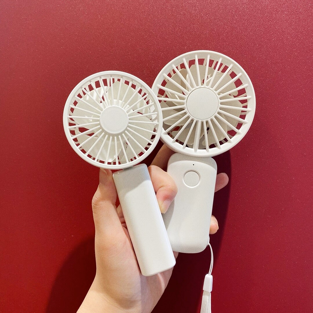 【イオンモール桑名】ハンディファンでコンパクトに涼しく。