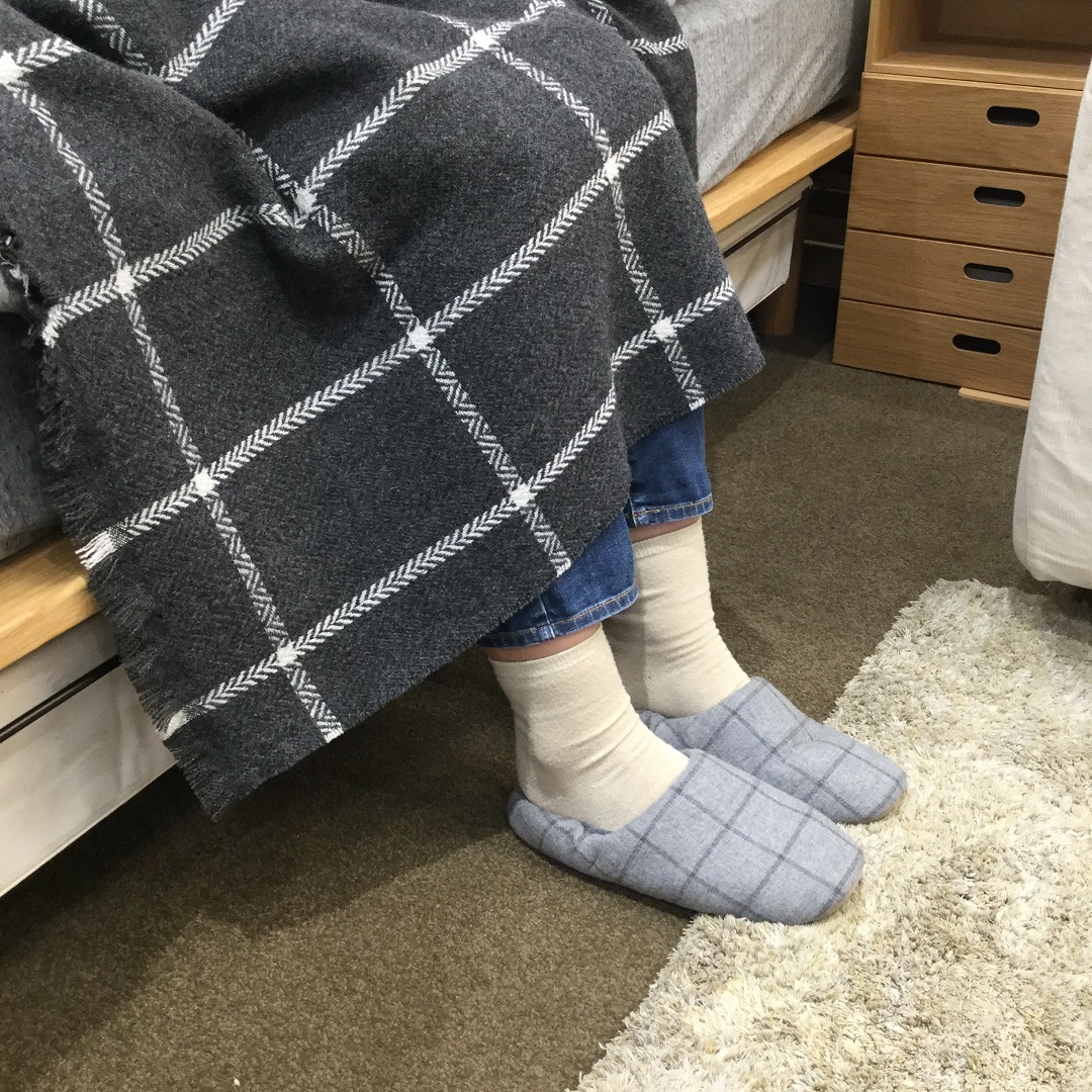 あったかルームシューズで冬場のおうち時間