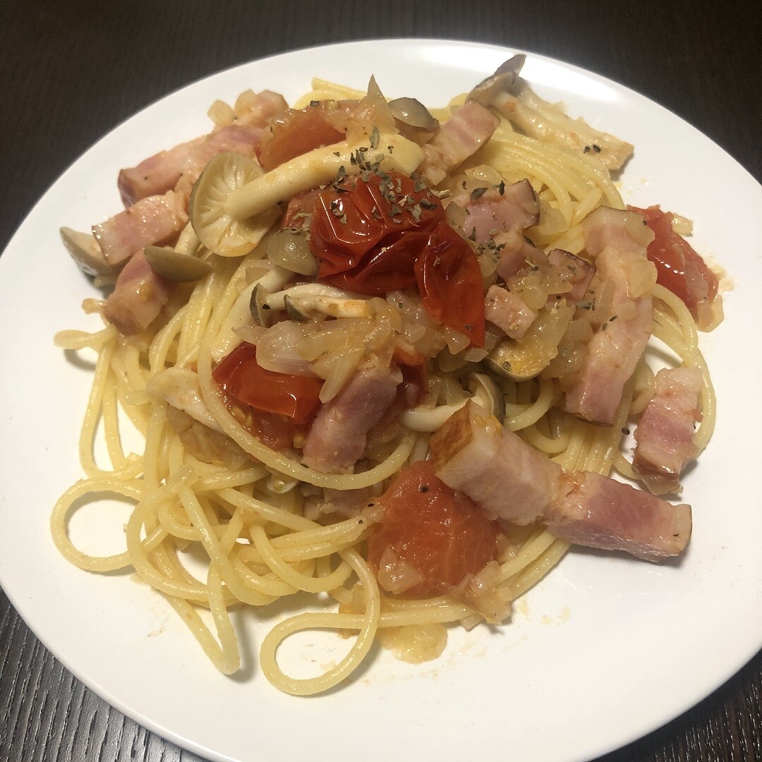 トマトパスタ