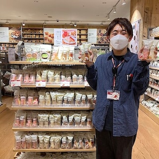 【トキハわさだタウン】新商品のバウムの試食を行います