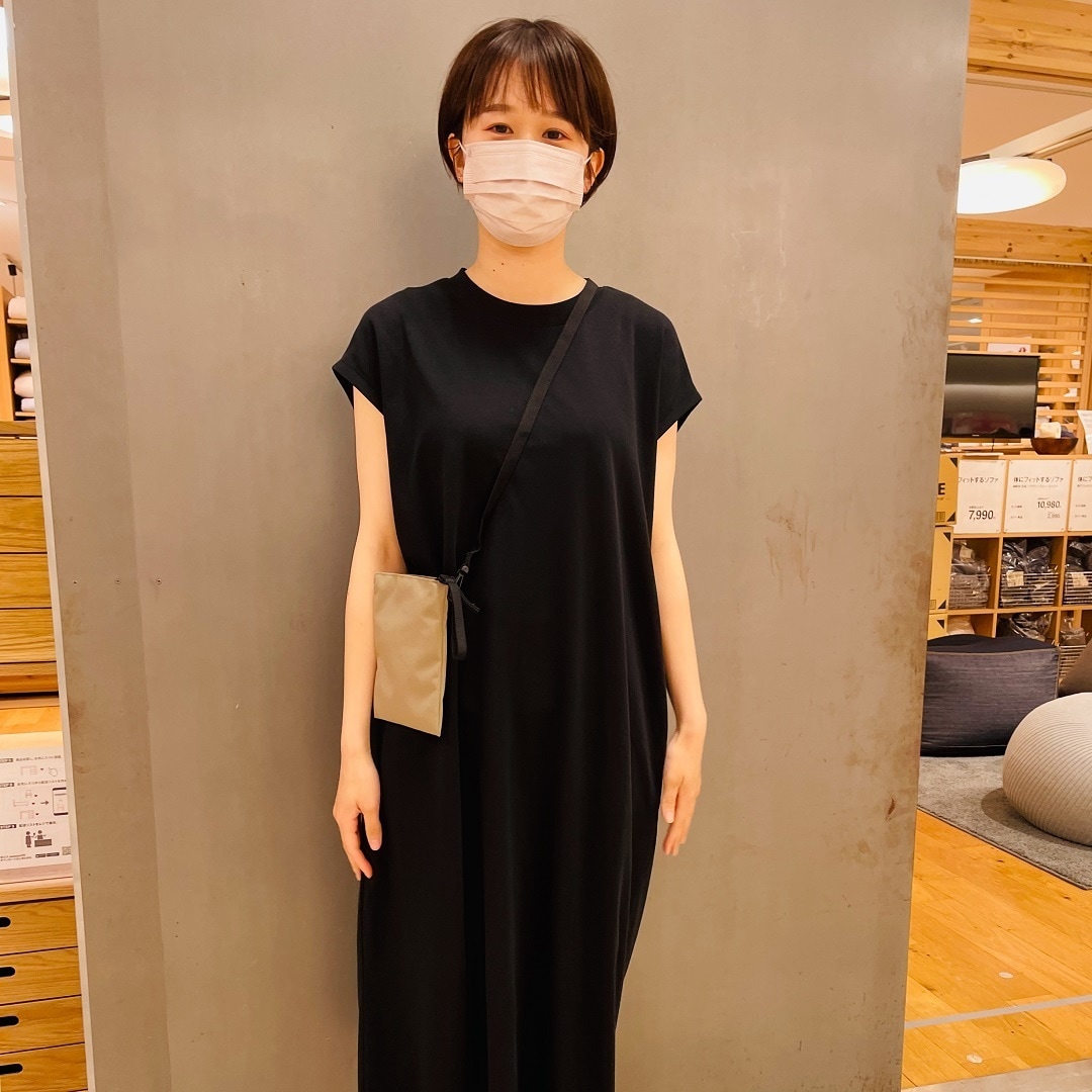 フレンチスリーブワンピース