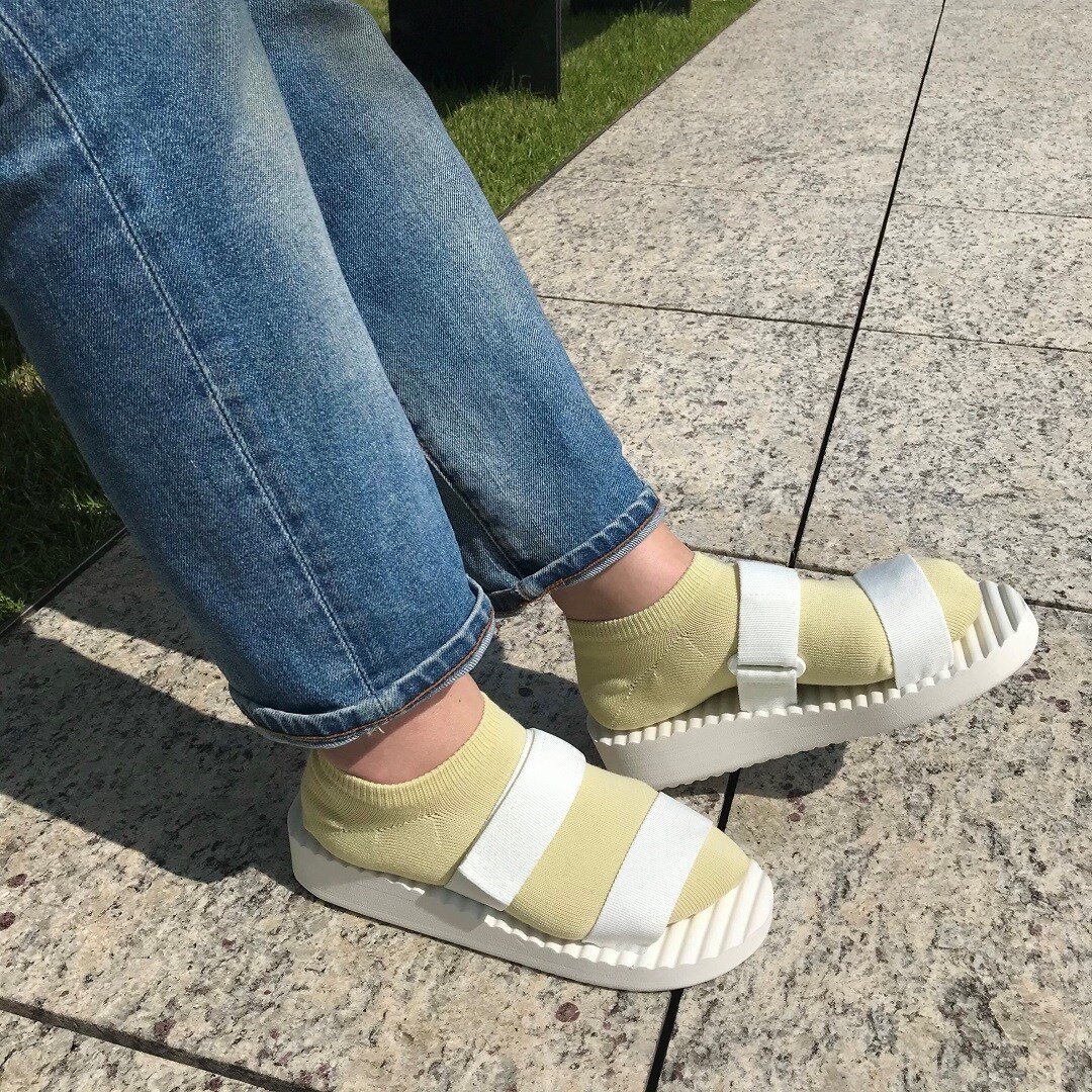メイン