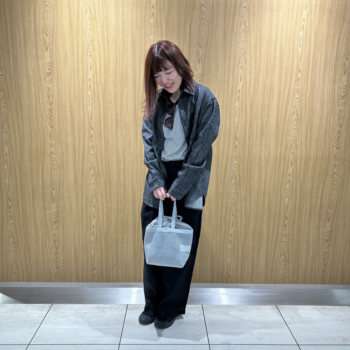 女性スタッフ　クルーネック半袖Tシャツ